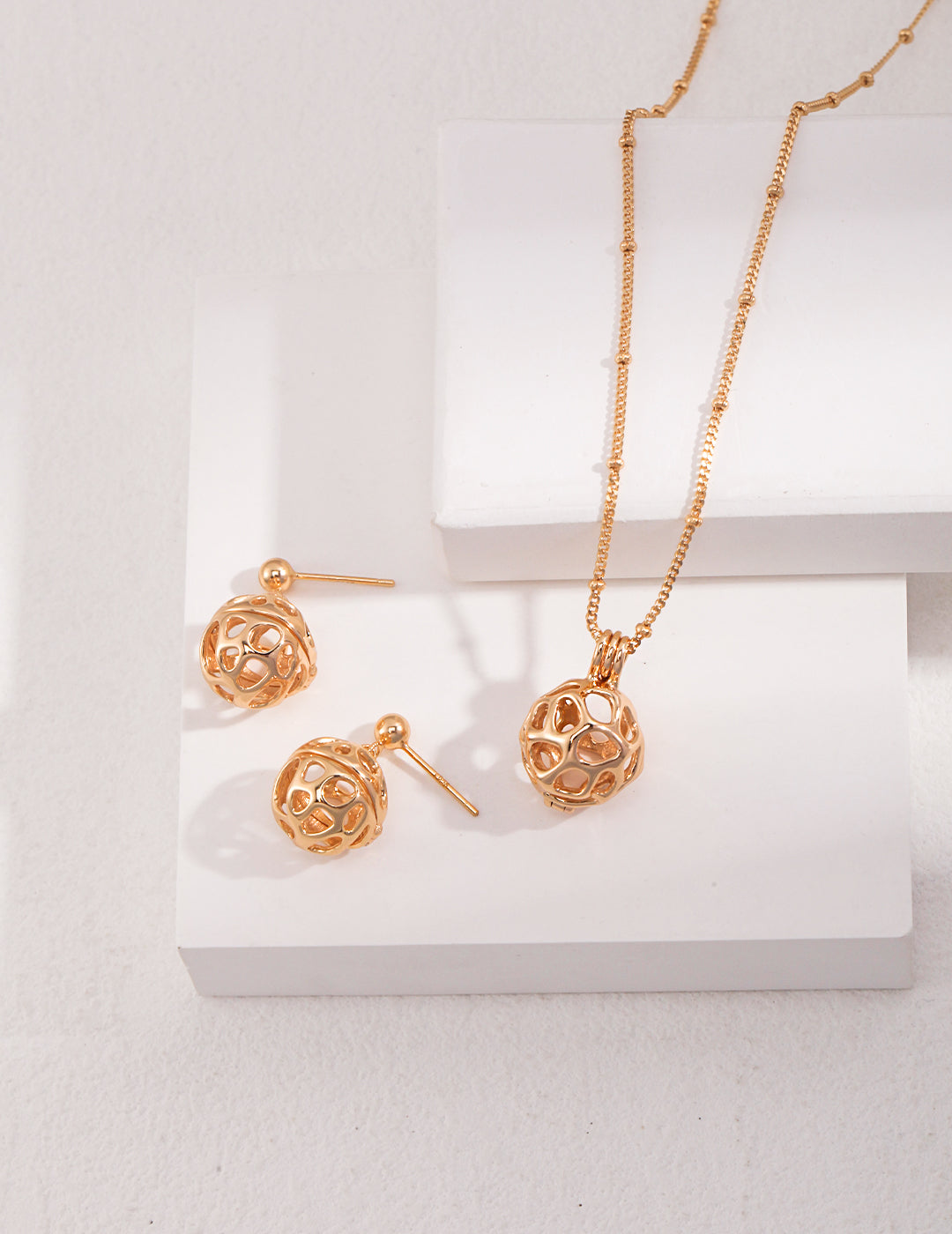 Lantern Necklace and Earring