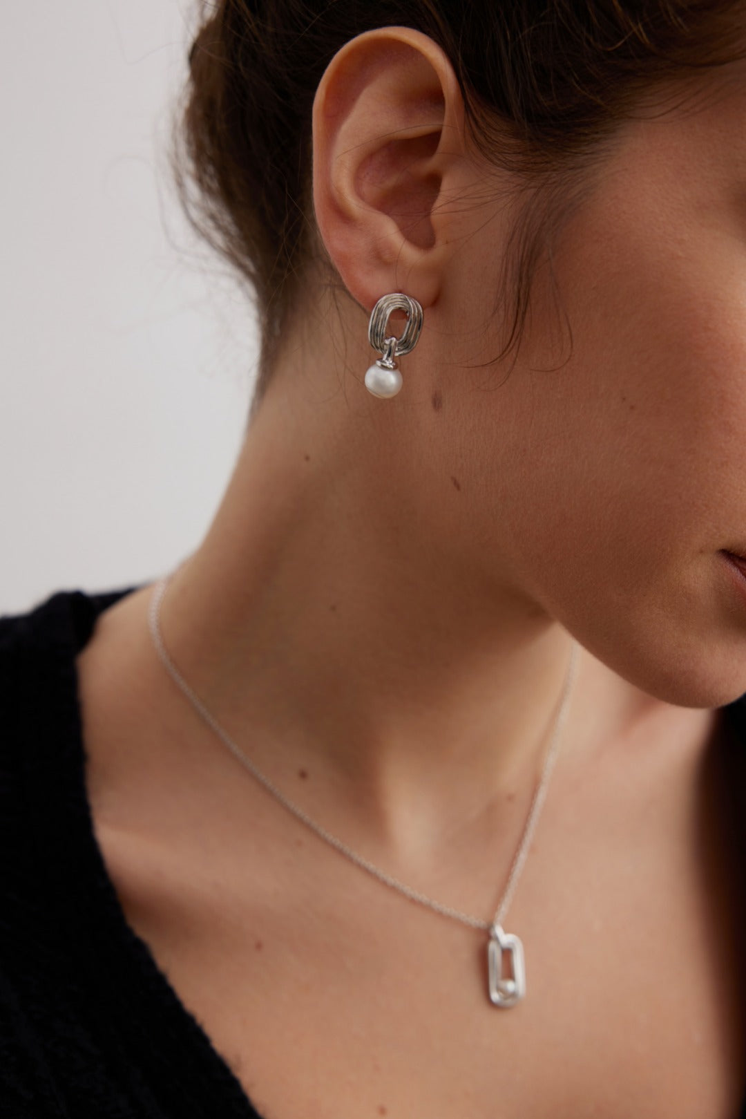 Minimalist Style Necklace and Earring
