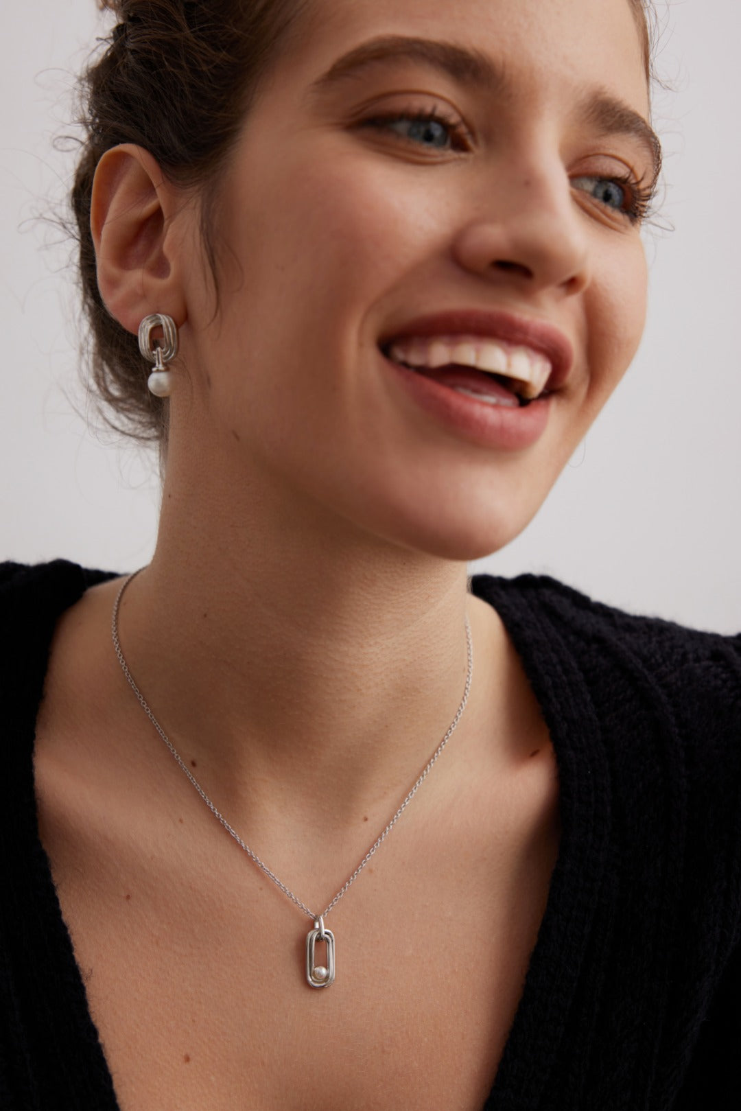 Minimalist Style Necklace and Earring