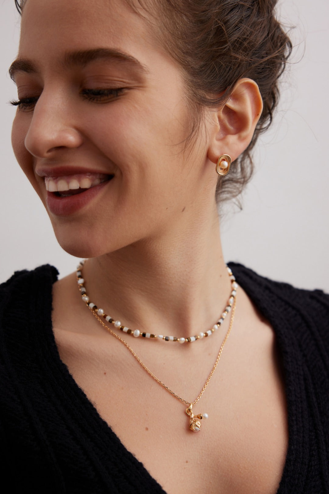Classic Pearl Necklace