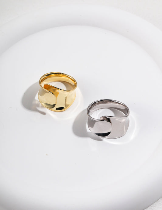 Silver Concave Ring