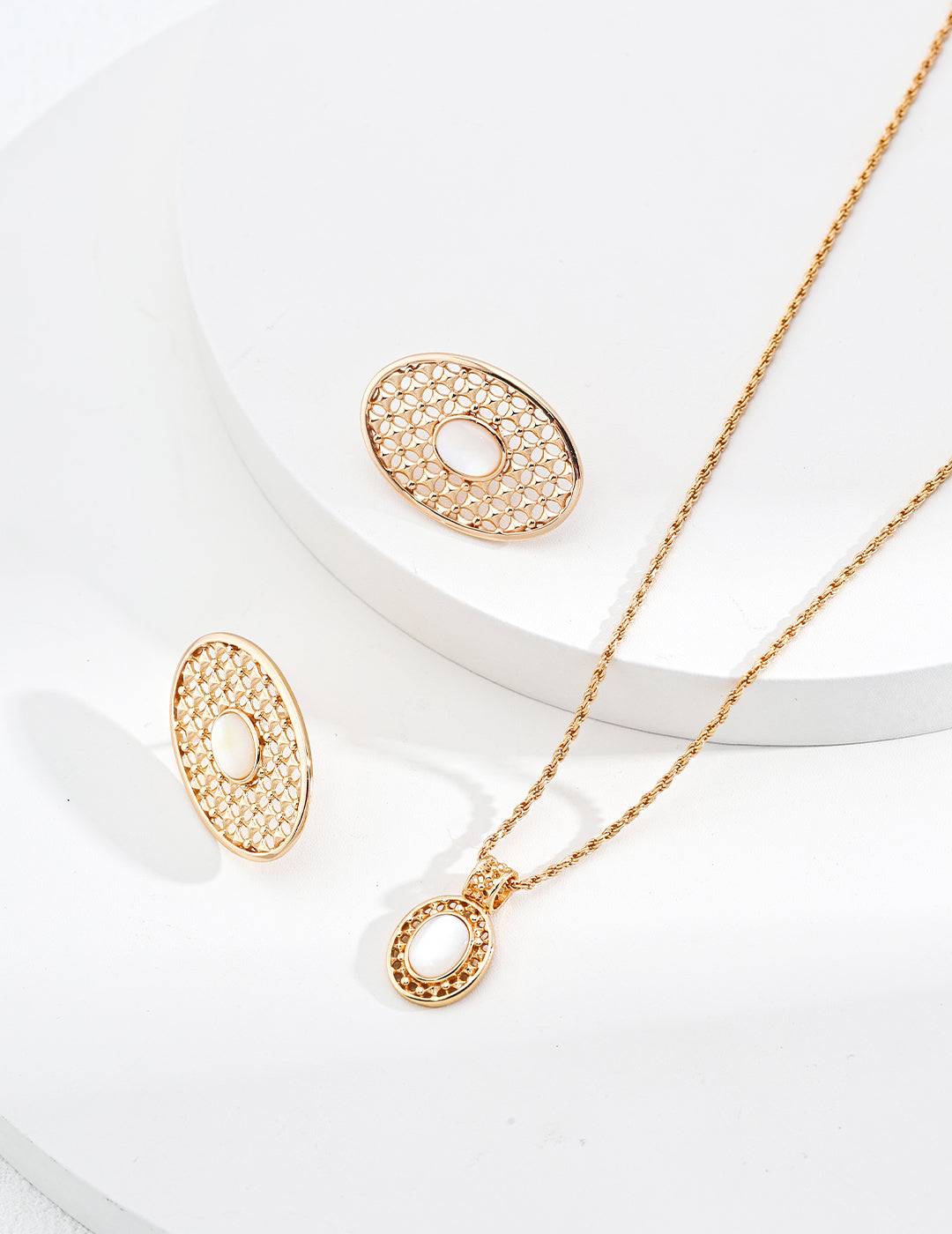 Pearl Teardrop